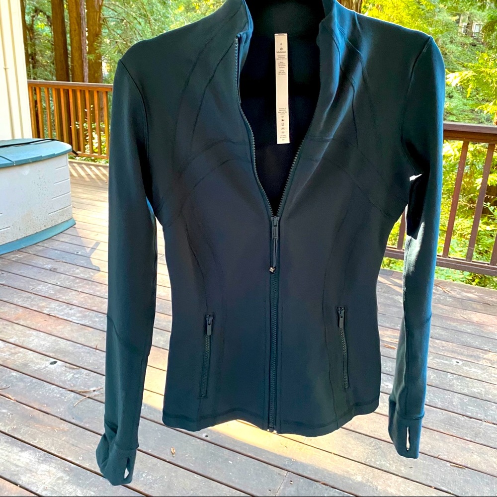NWOT Lululemon Define Jacket *Luon Submarine 6